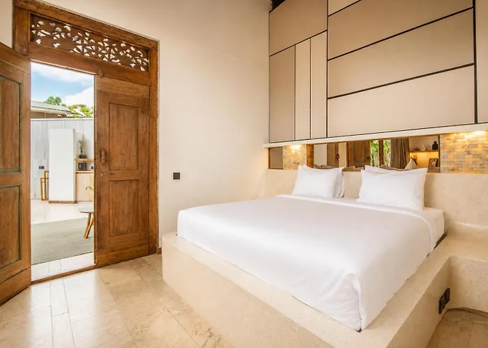 Serene 1br 800 To Echo Beach, With Pool