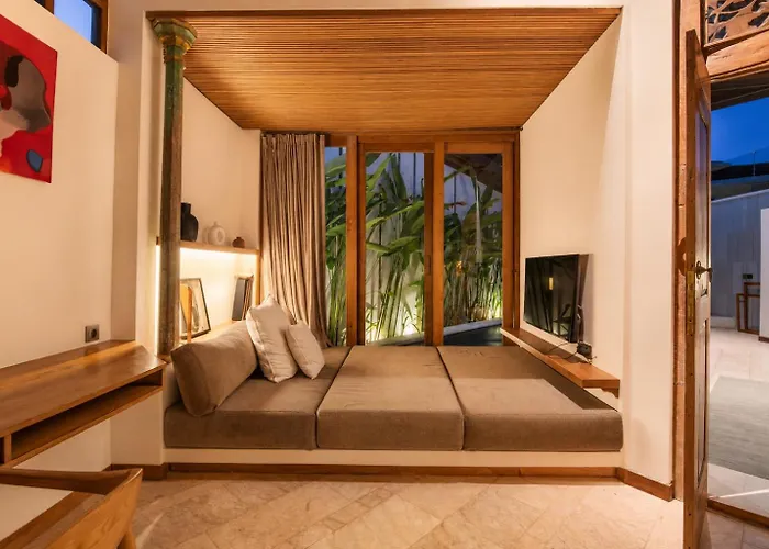 Serene 1br 800 To Echo Beach, With Pool